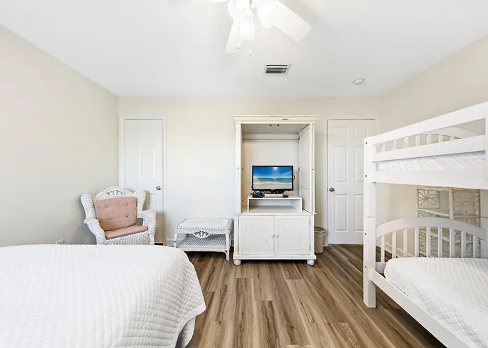 Needle Rush Point Unit D33 Holiday home *
